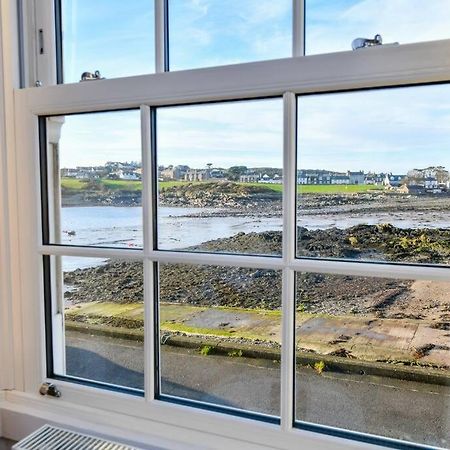 3 Bedroom Townhouse Right On The Harbour Isle of Whithorn Экстерьер фото